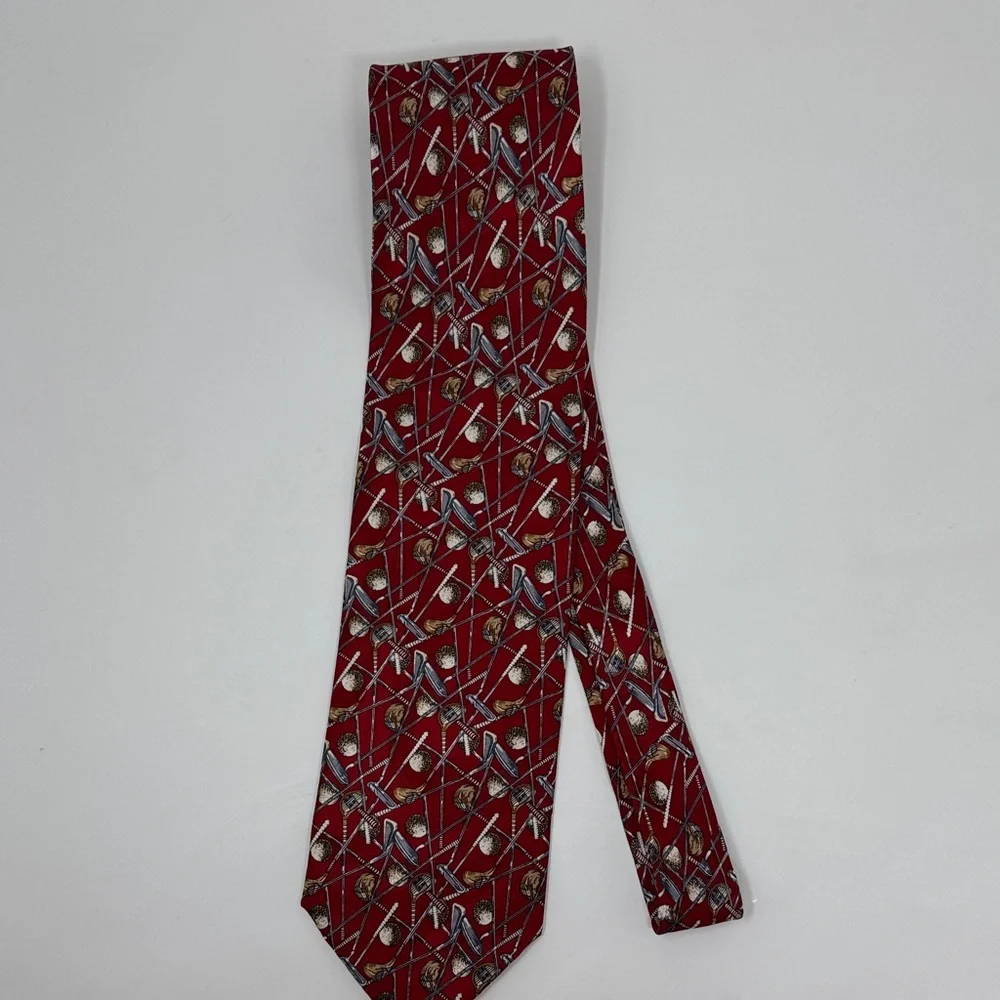 MUSEUM ARTIFACTS vintage Handmade 100% Silk Tie Men's Red  Golf‎ Tie